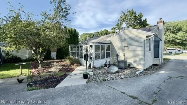 3321 Pine Grove Avenue Port Huron City, MI 48060