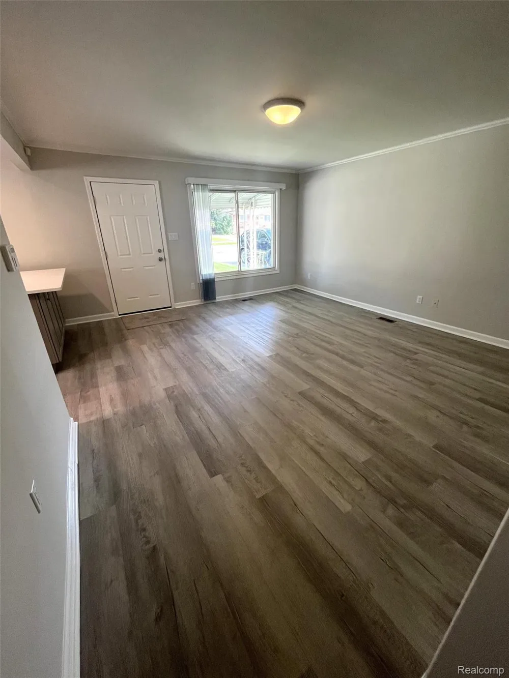 936 E Annabelle Avenue Hazel Park City, MI 48030