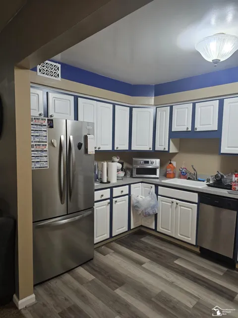 16034 Holz Drive