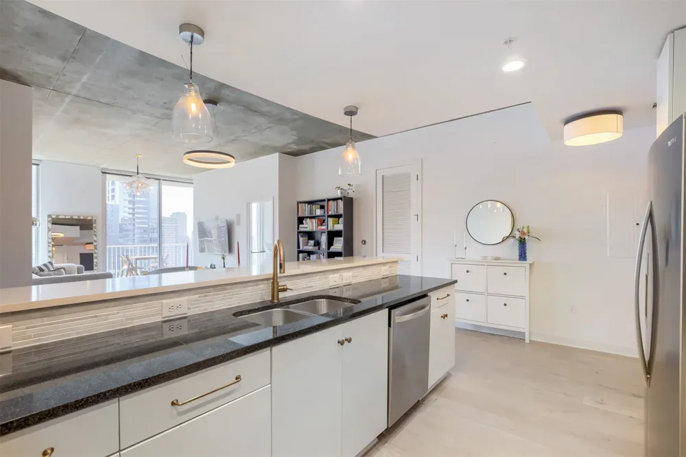 360 Nueces Street #3109 Austin, TX 78701