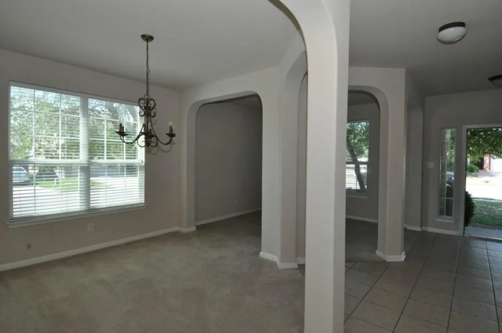 2708 Katie Cove Leander, TX 78641