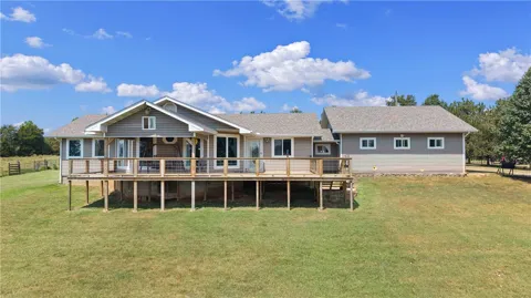 7449 Farm Road 2280