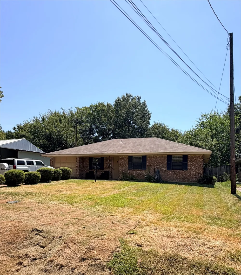 2125 Graham Street Paris, TX 75460