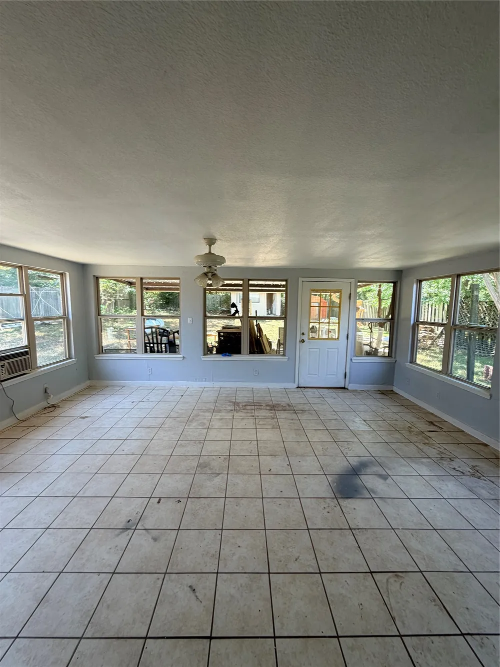 2125 Graham Street Paris, TX 75460