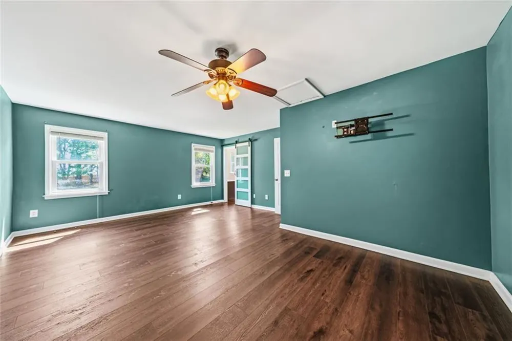 13 Stonecreek Drive SW Cartersville, GA 30120