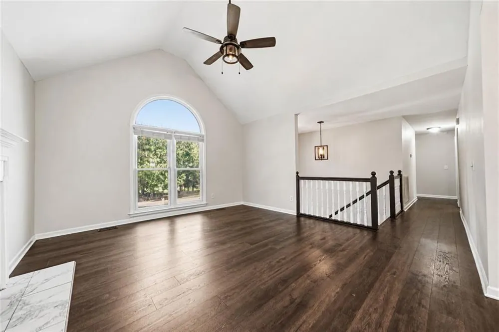 13 Stonecreek Drive SW Cartersville, GA 30120