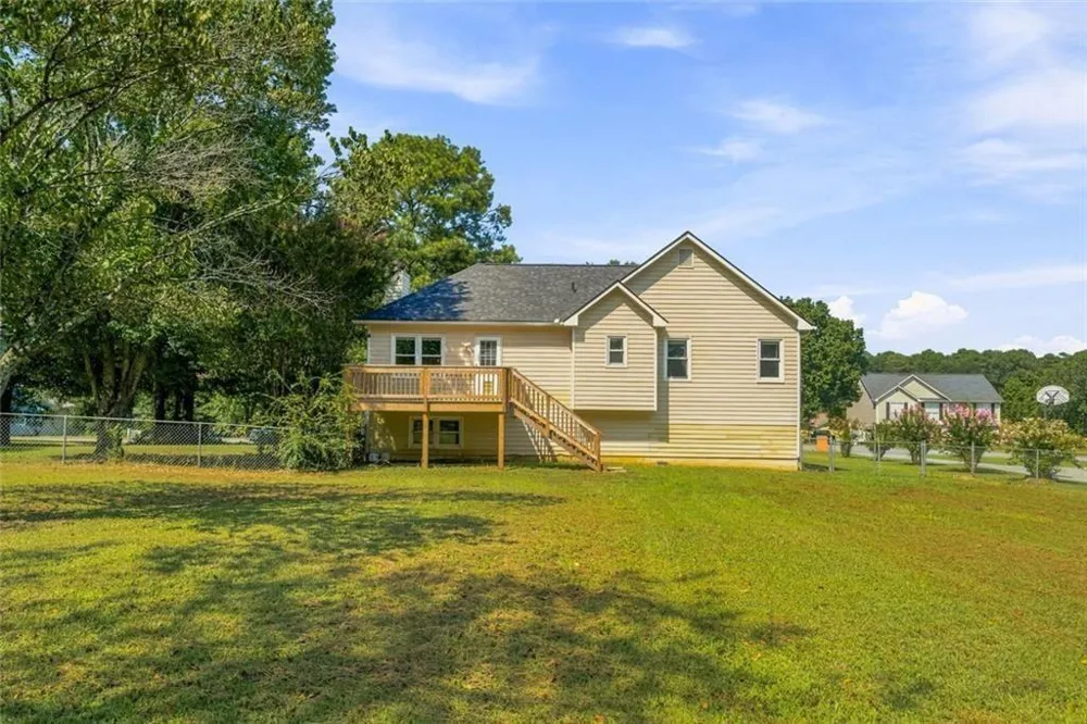 13 Stonecreek Drive SW Cartersville, GA 30120