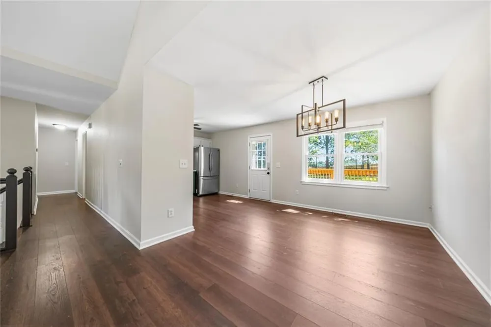 13 Stonecreek Drive SW Cartersville, GA 30120