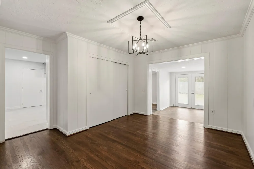 106 S Pin Oak Drive Texas City, TX 77591