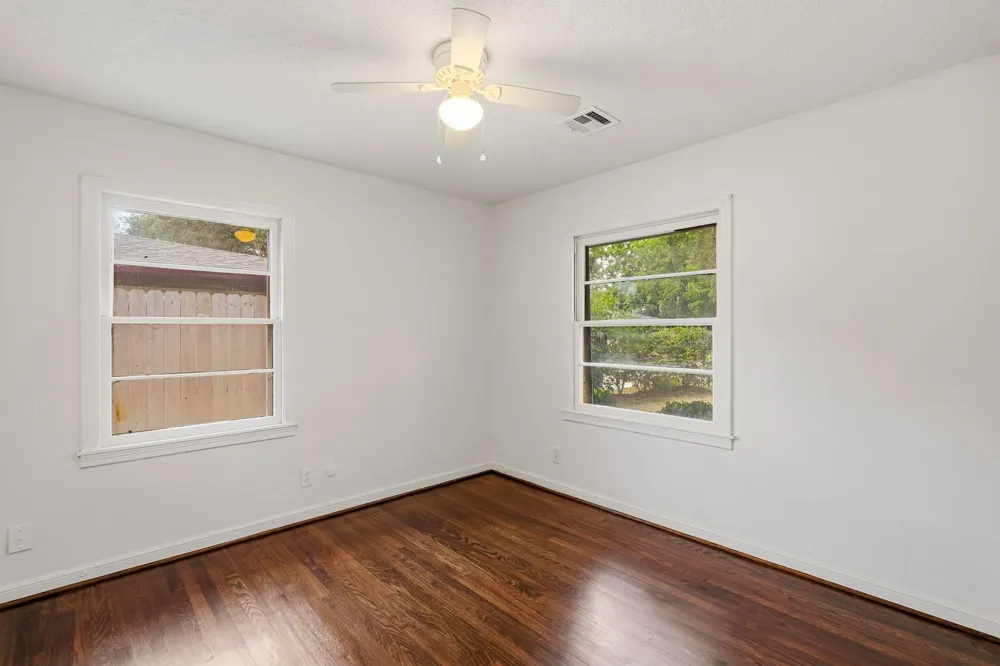 106 S Pin Oak Drive Texas City, TX 77591