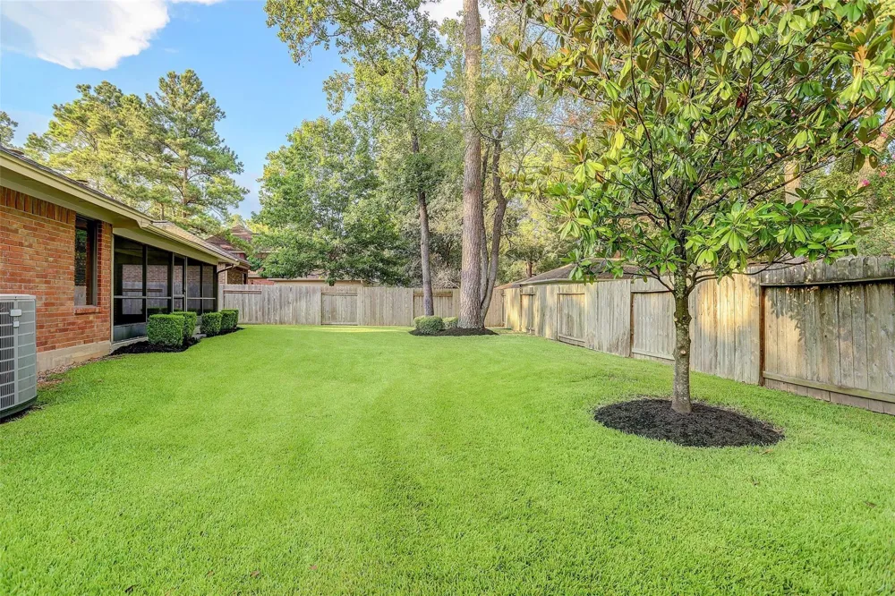 10 Heathstone Place The Woodlands, TX 77381