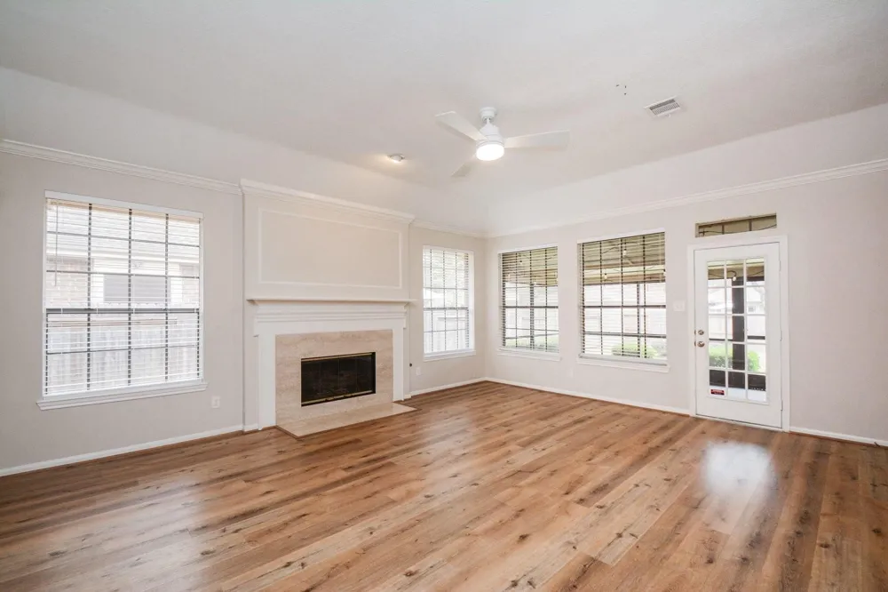 10 Heathstone Place The Woodlands, TX 77381