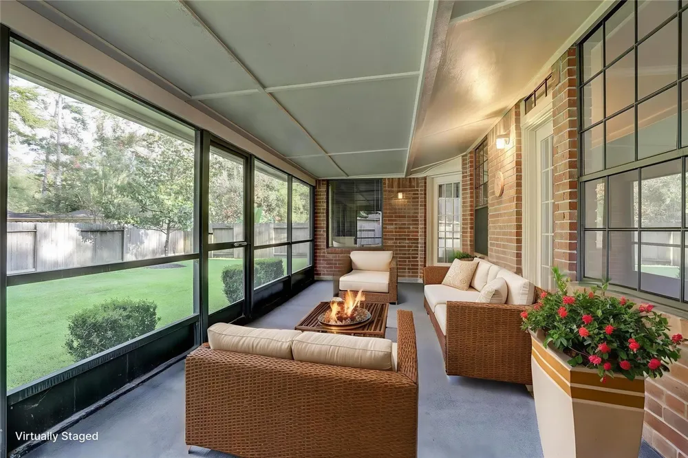 10 Heathstone Place The Woodlands, TX 77381