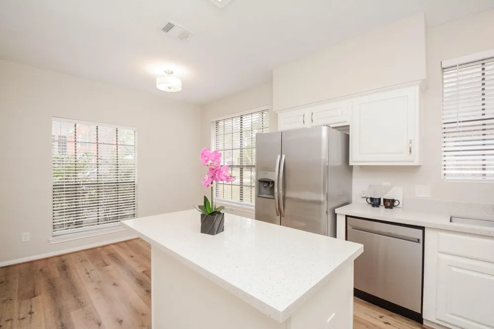 10 Heathstone Place The Woodlands, TX 77381
