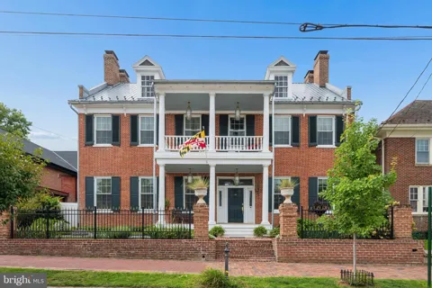 26 E SALISBURY STREET