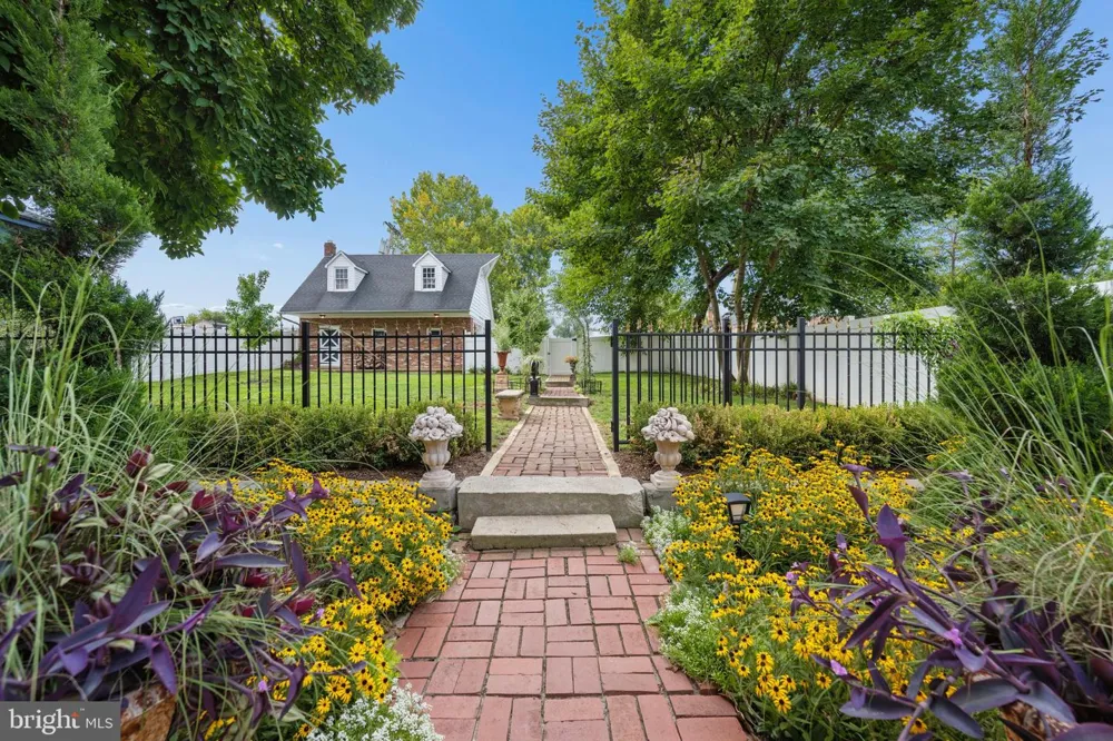 26 E SALISBURY STREET Williamsport, MD 21795