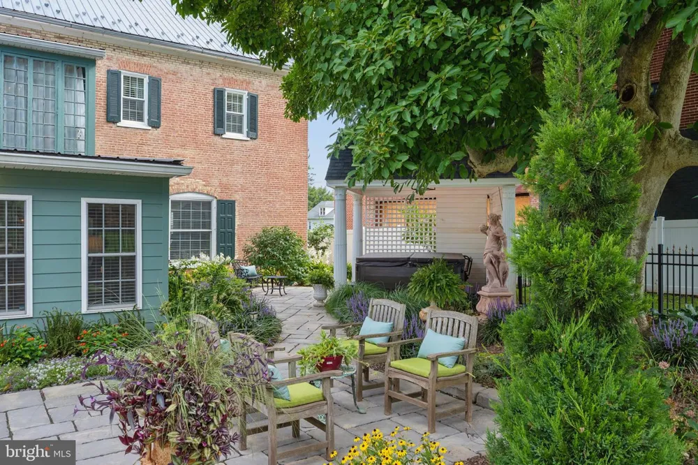 26 E SALISBURY STREET Williamsport, MD 21795