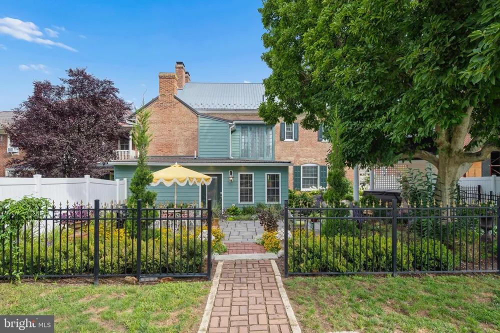 26 E SALISBURY STREET Williamsport, MD 21795