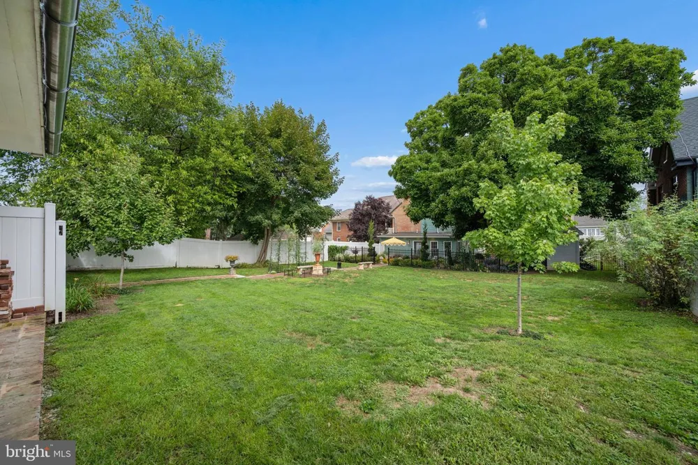 26 E SALISBURY STREET Williamsport, MD 21795