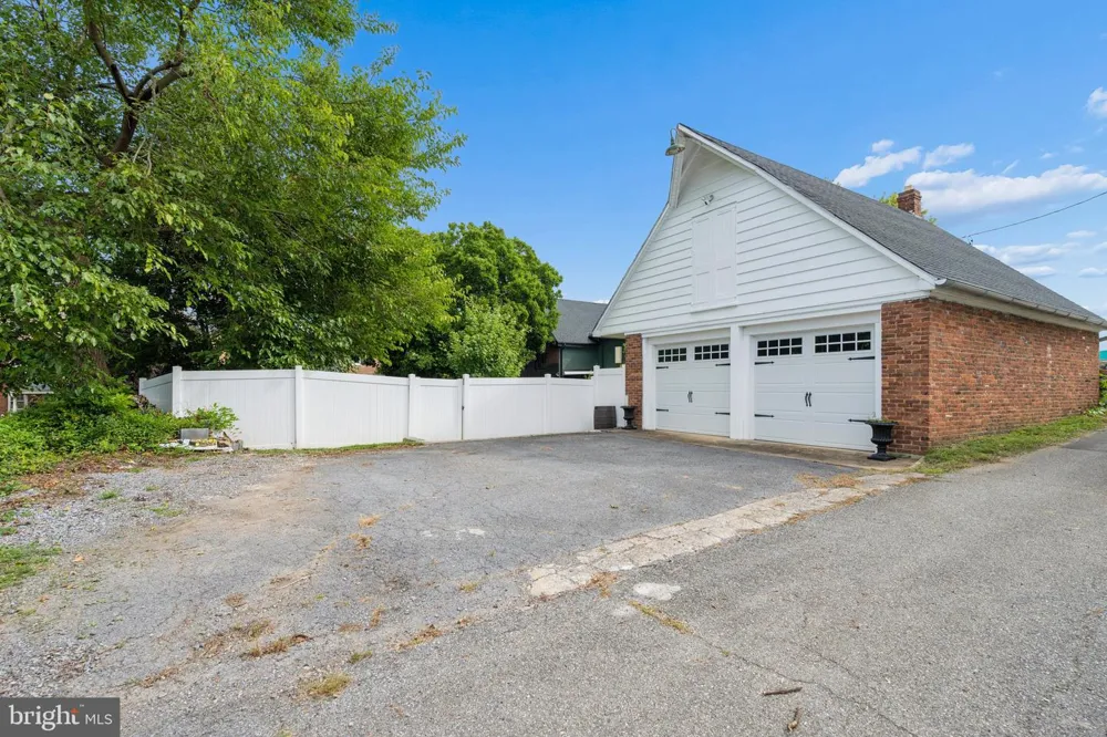 26 E SALISBURY STREET Williamsport, MD 21795