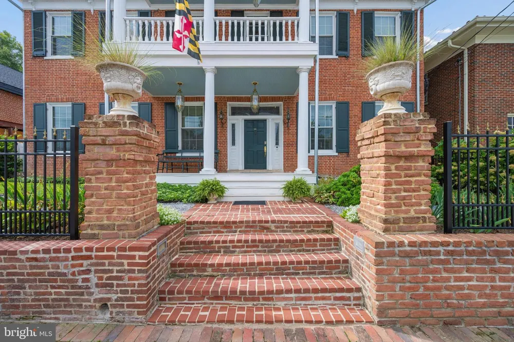 26 E SALISBURY STREET Williamsport, MD 21795