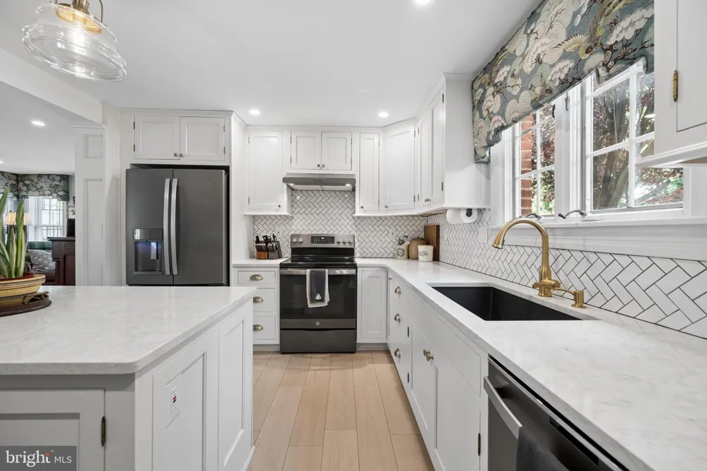 26 E SALISBURY STREET Williamsport, MD 21795