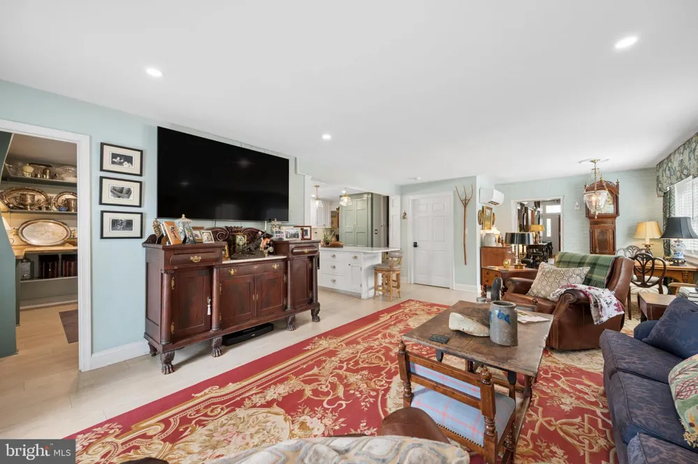 26 E SALISBURY STREET Williamsport, MD 21795