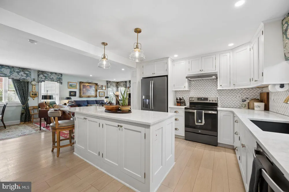 26 E SALISBURY STREET Williamsport, MD 21795
