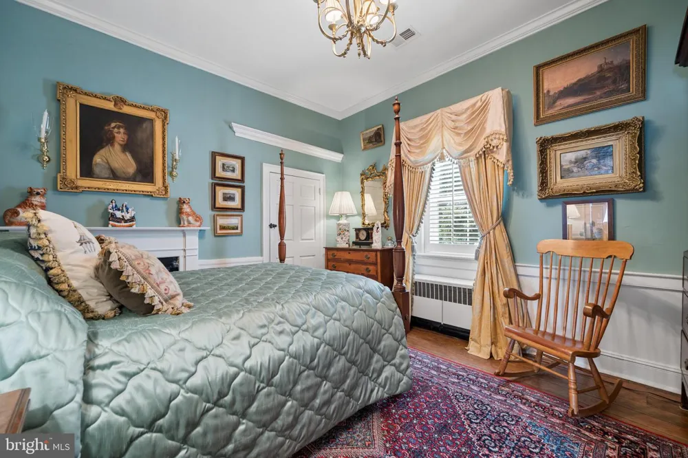 26 E SALISBURY STREET Williamsport, MD 21795