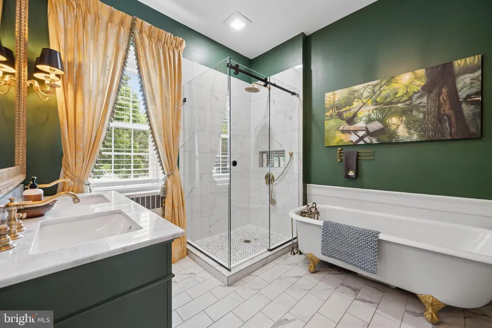 26 E SALISBURY STREET Williamsport, MD 21795