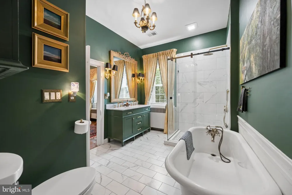 26 E SALISBURY STREET Williamsport, MD 21795