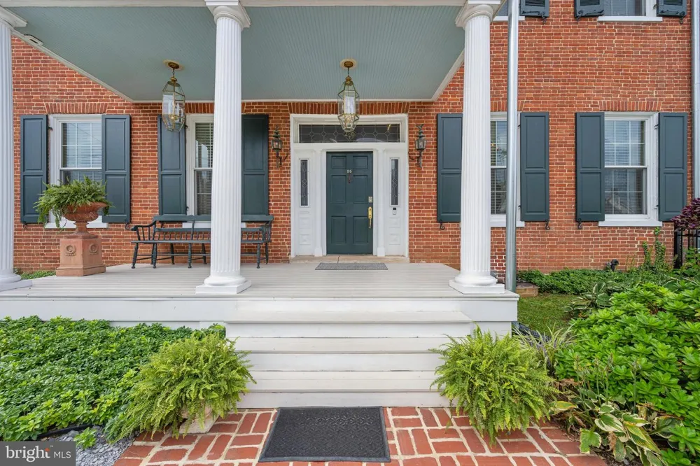 26 E SALISBURY STREET Williamsport, MD 21795