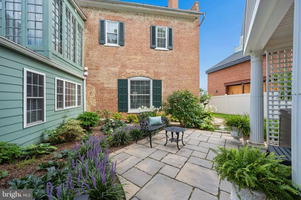 26 E SALISBURY STREET Williamsport, MD 21795