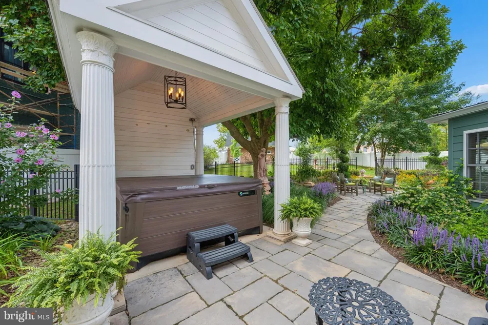 26 E SALISBURY STREET Williamsport, MD 21795