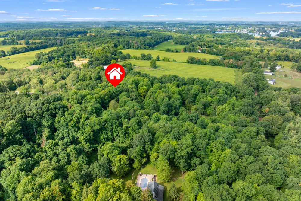 11175 S Enzian Road Plainwell, MI 49080