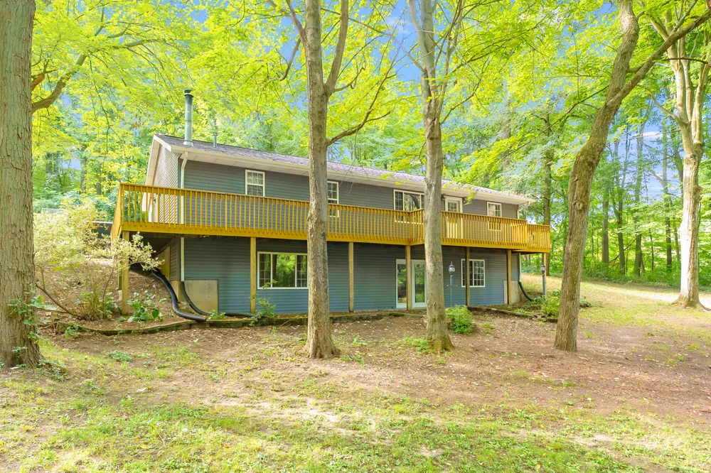 11175 S Enzian Road Plainwell, MI 49080