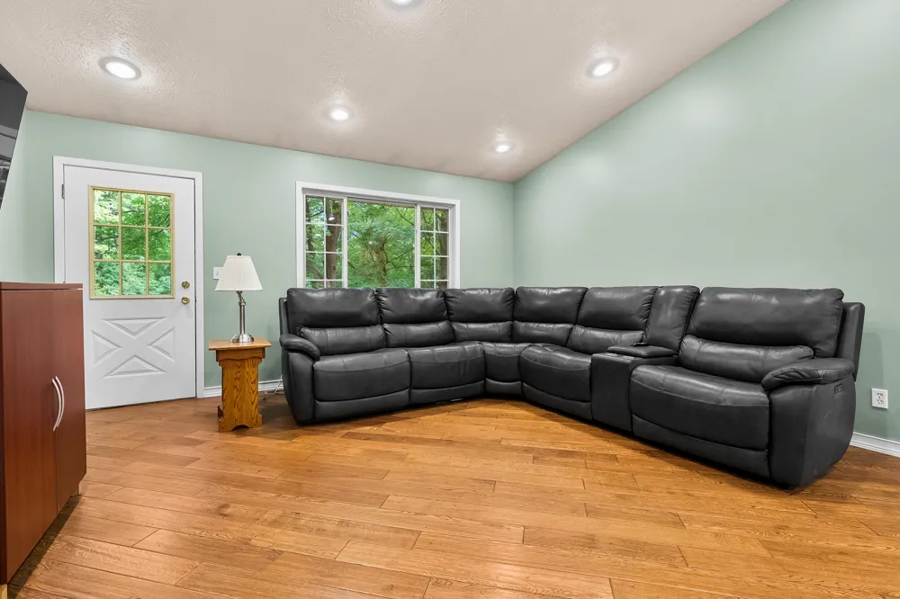 11175 S Enzian Road Plainwell, MI 49080