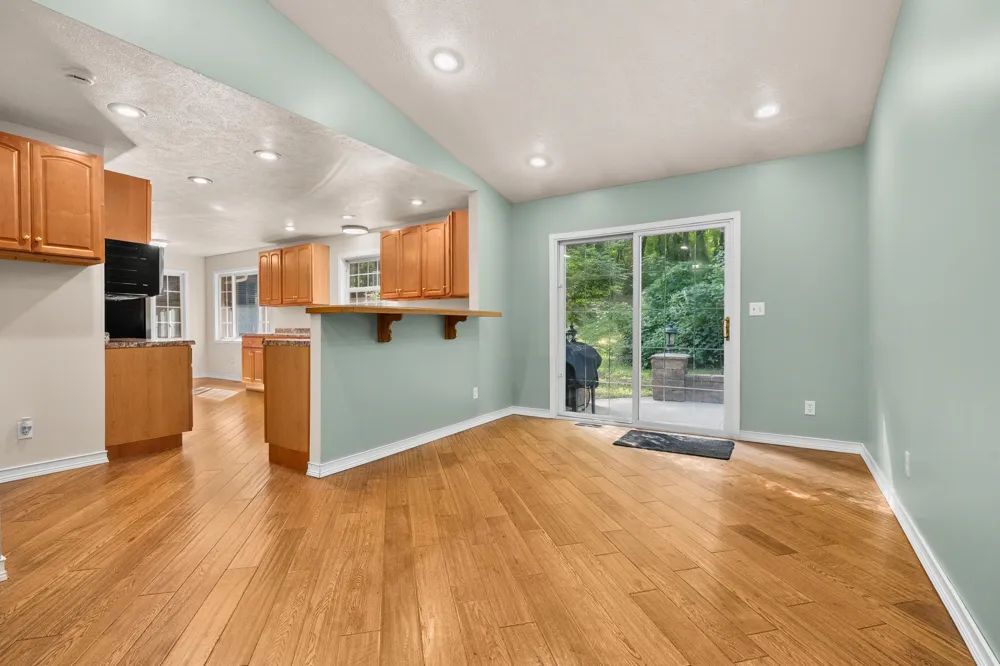 11175 S Enzian Road Plainwell, MI 49080