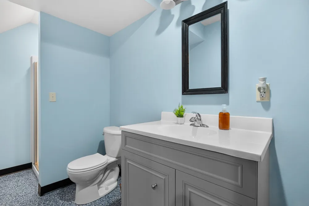 11175 S Enzian Road Plainwell, MI 49080