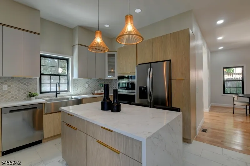49 Longview Ave Parsippany-Troy Hills, NJ 07034