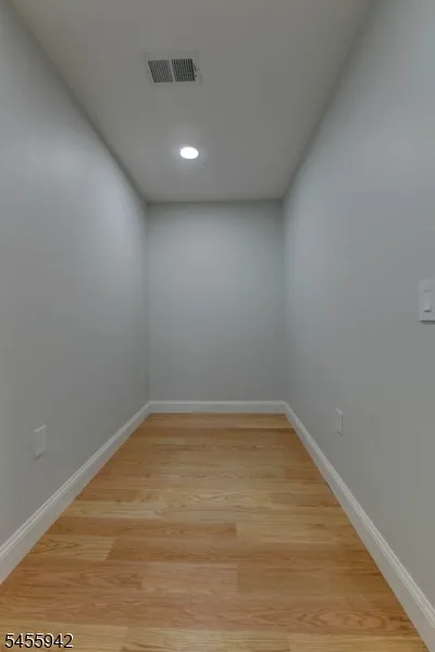 49 Longview Ave Parsippany-Troy Hills, NJ 07034