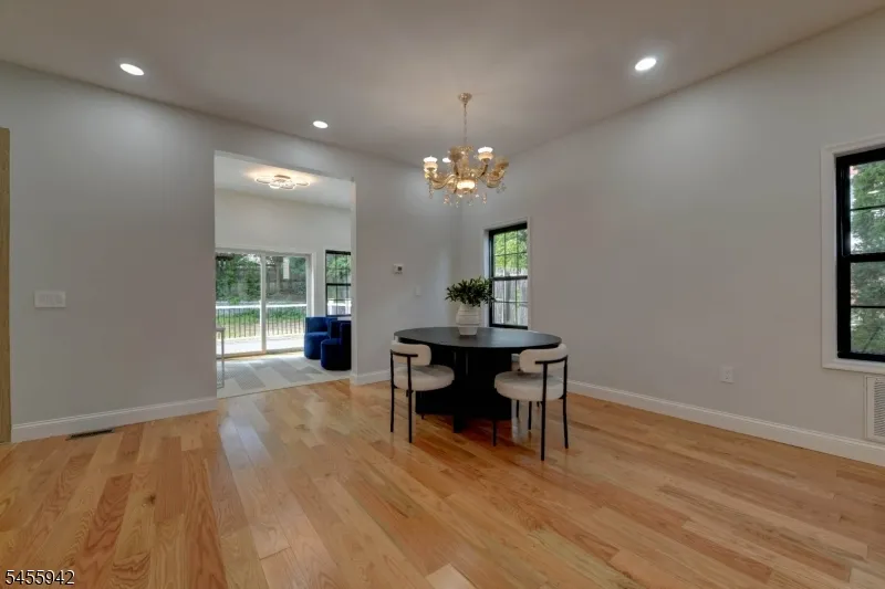 49 Longview Ave Parsippany-Troy Hills, NJ 07034