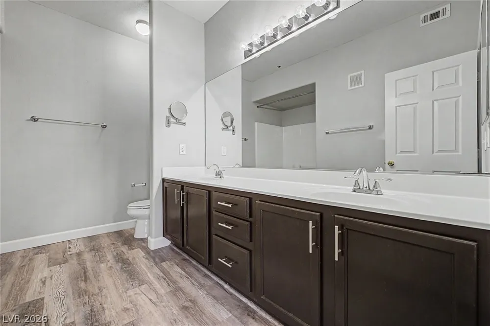 833 Aspen Peak Loop #825 Henderson, NV 89011