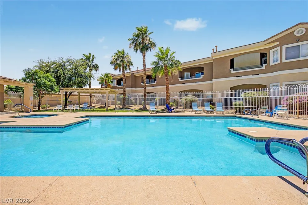 833 Aspen Peak Loop #825 Henderson, NV 89011