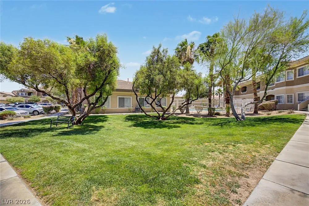 833 Aspen Peak Loop #825 Henderson, NV 89011