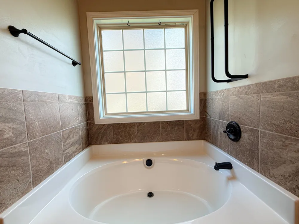 3779 Tradewinds Ter Clarksville, TN 37040