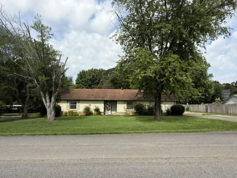 317 Pioneer Dr