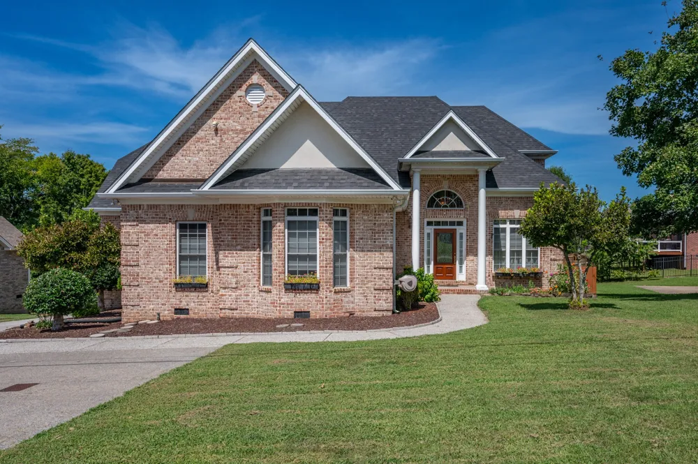 260 Page Dr Mount Juliet, TN 37122