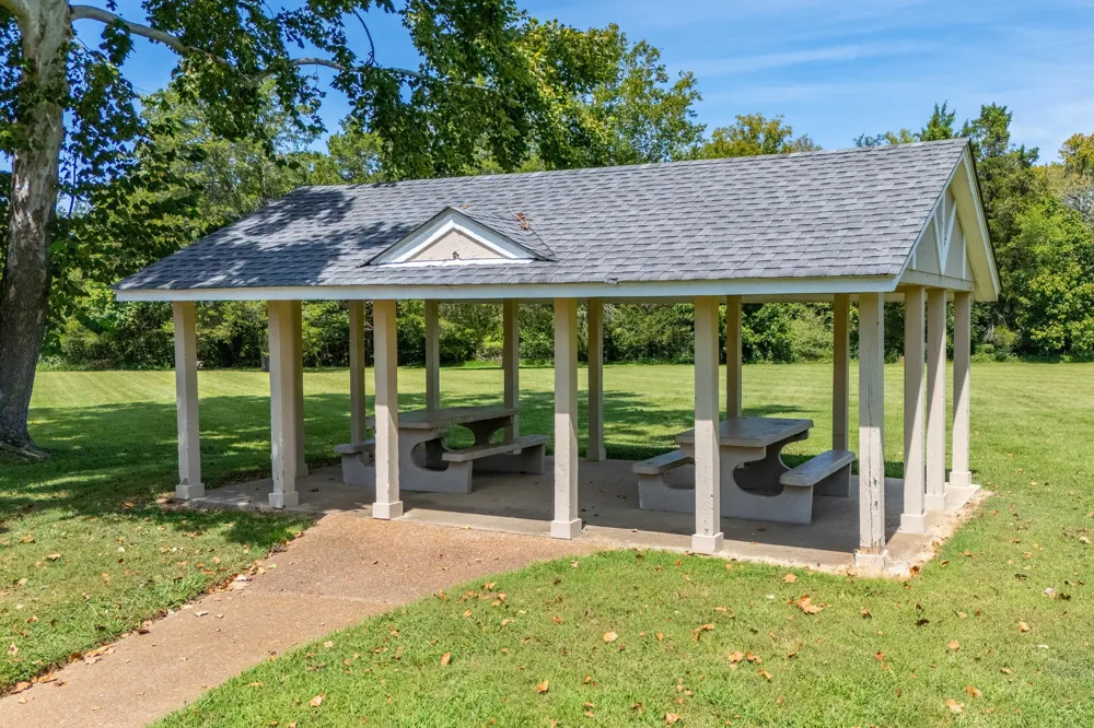 260 Page Dr Mount Juliet, TN 37122