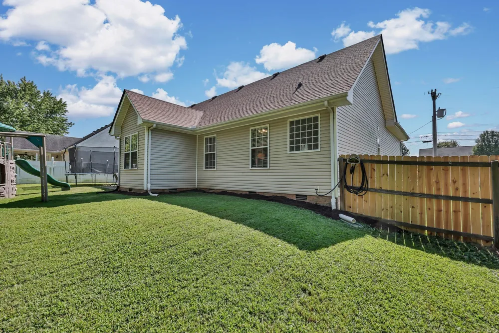 1371 Mountain Way Clarksville, TN 37043